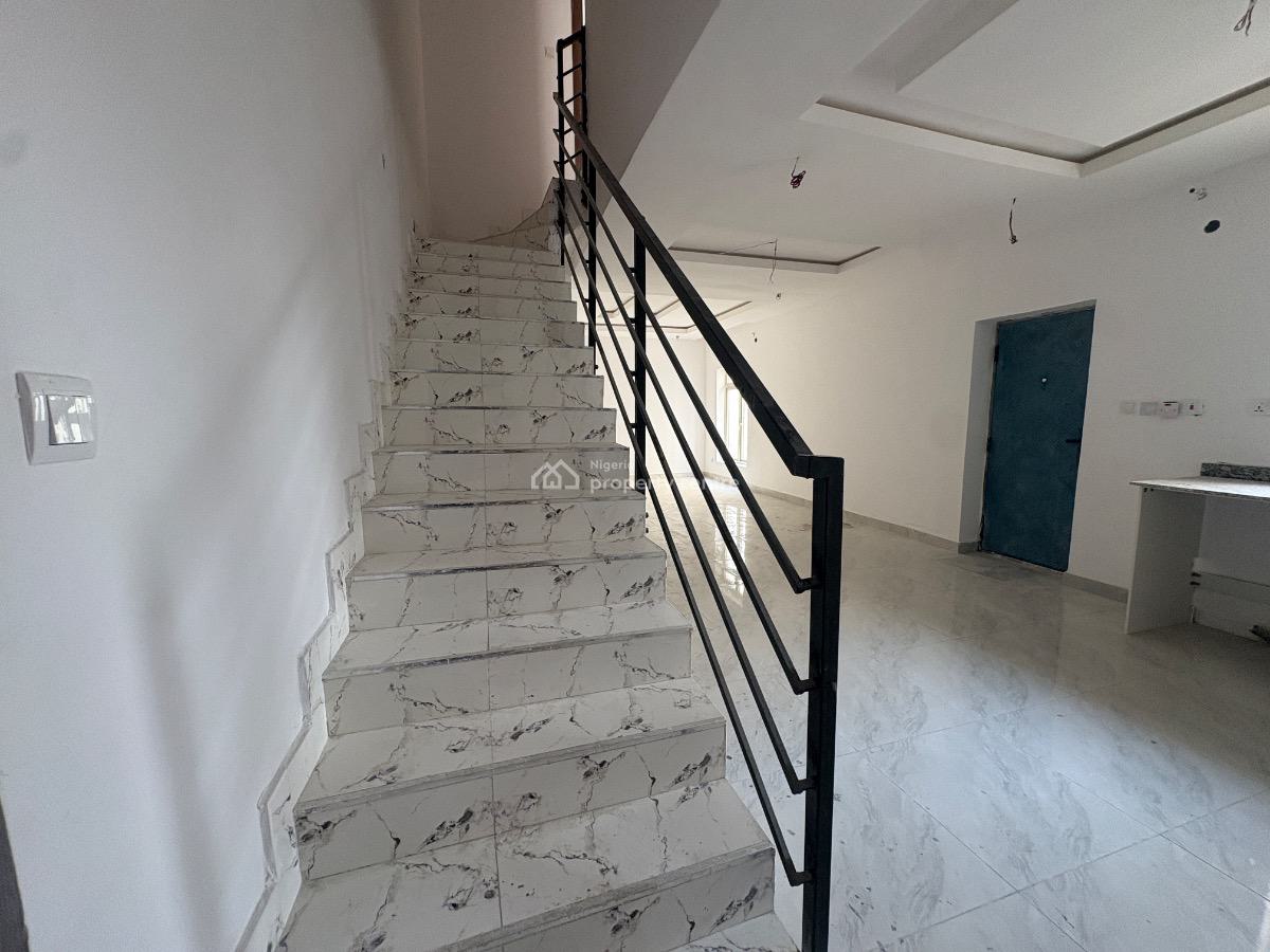 2 Bedroom Apartment (maisonette), Lekki Phase 1, Lekki, Lagos, Flat / Apartment for Rent
