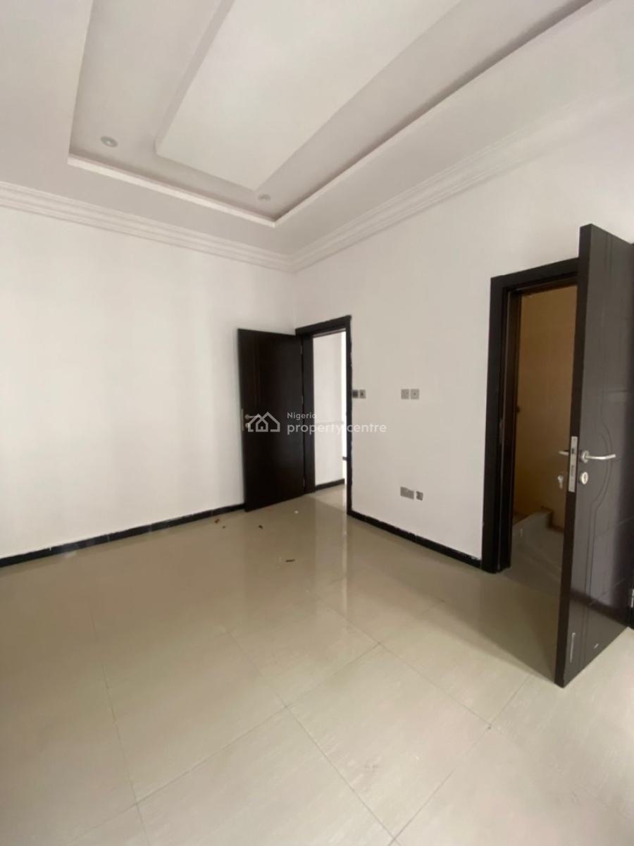 3 Bedroom Apartment in a Secured and Gated Estate 4 in a Compound, Blenco, Sangotedo, Ajah, Lagos, Flat / Apartment for Rent