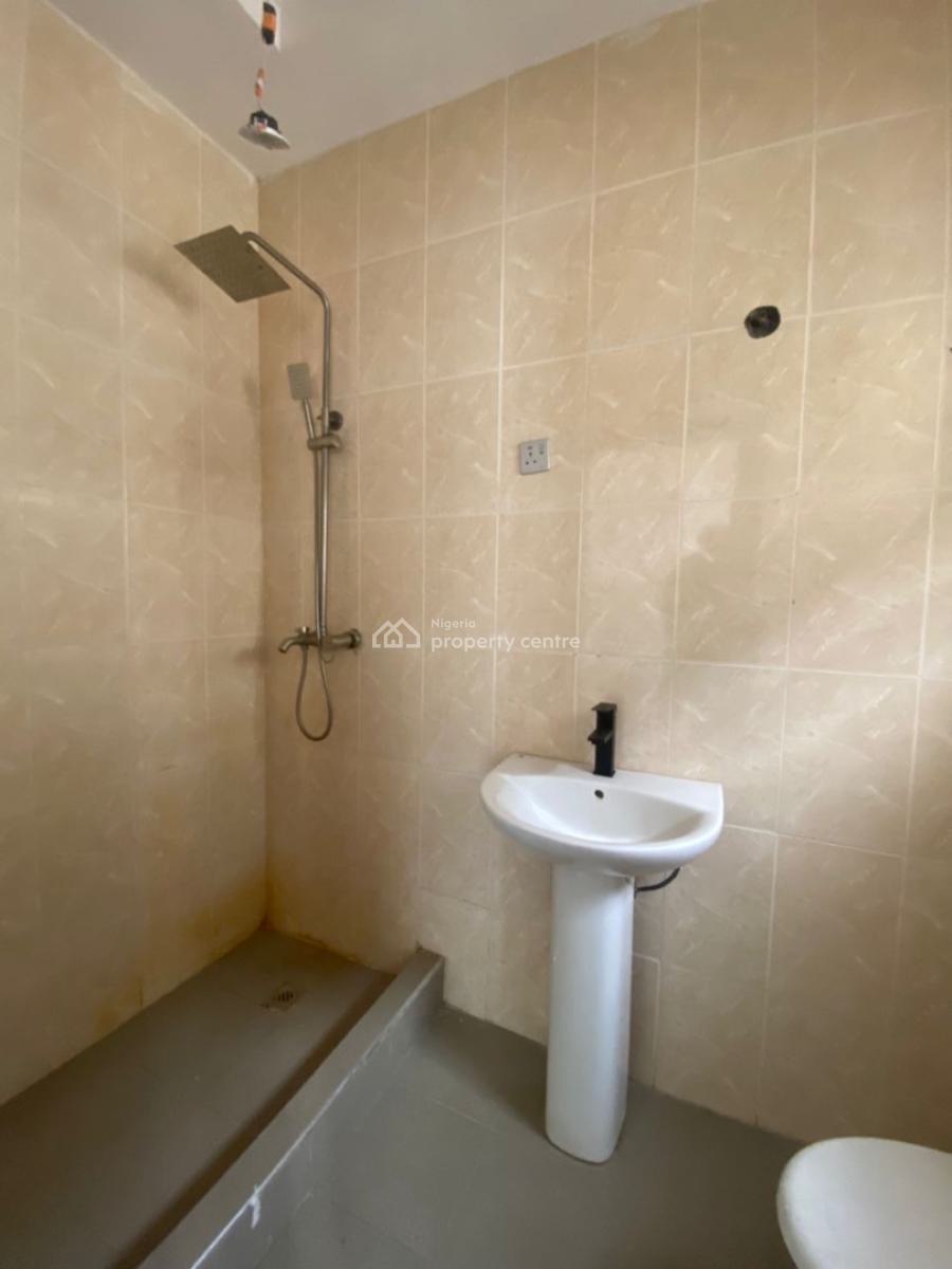 3 Bedroom Apartment in a Secured and Gated Estate 4 in a Compound, Blenco, Sangotedo, Ajah, Lagos, Flat / Apartment for Rent