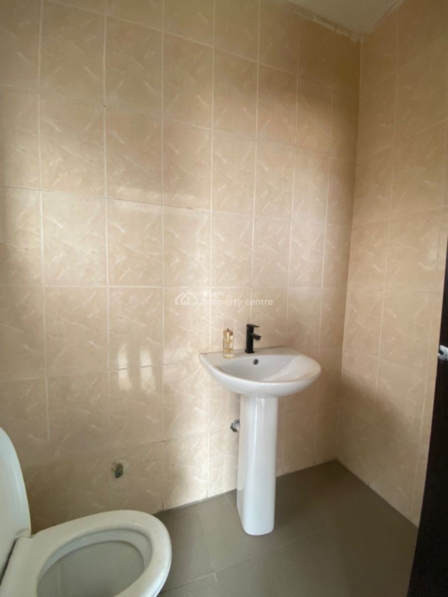3 Bedroom Apartment in a Secured and Gated Estate 4 in a Compound, Blenco, Sangotedo, Ajah, Lagos, Flat / Apartment for Rent