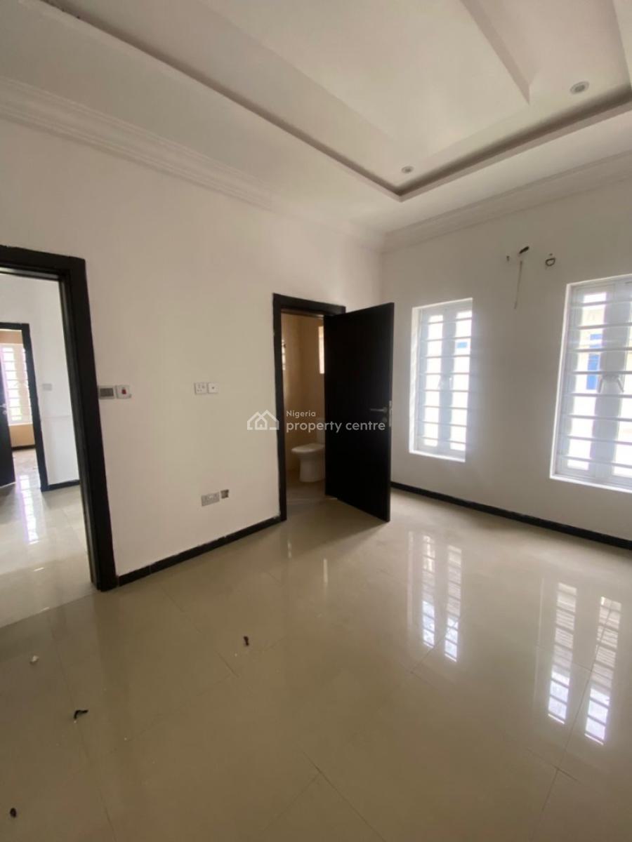 3 Bedroom Apartment in a Secured and Gated Estate 4 in a Compound, Blenco, Sangotedo, Ajah, Lagos, Flat / Apartment for Rent