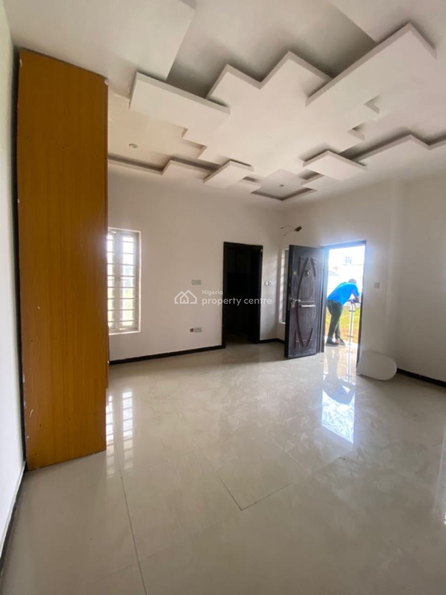 3 Bedroom Apartment in a Secured and Gated Estate 4 in a Compound, Blenco, Sangotedo, Ajah, Lagos, Flat / Apartment for Rent