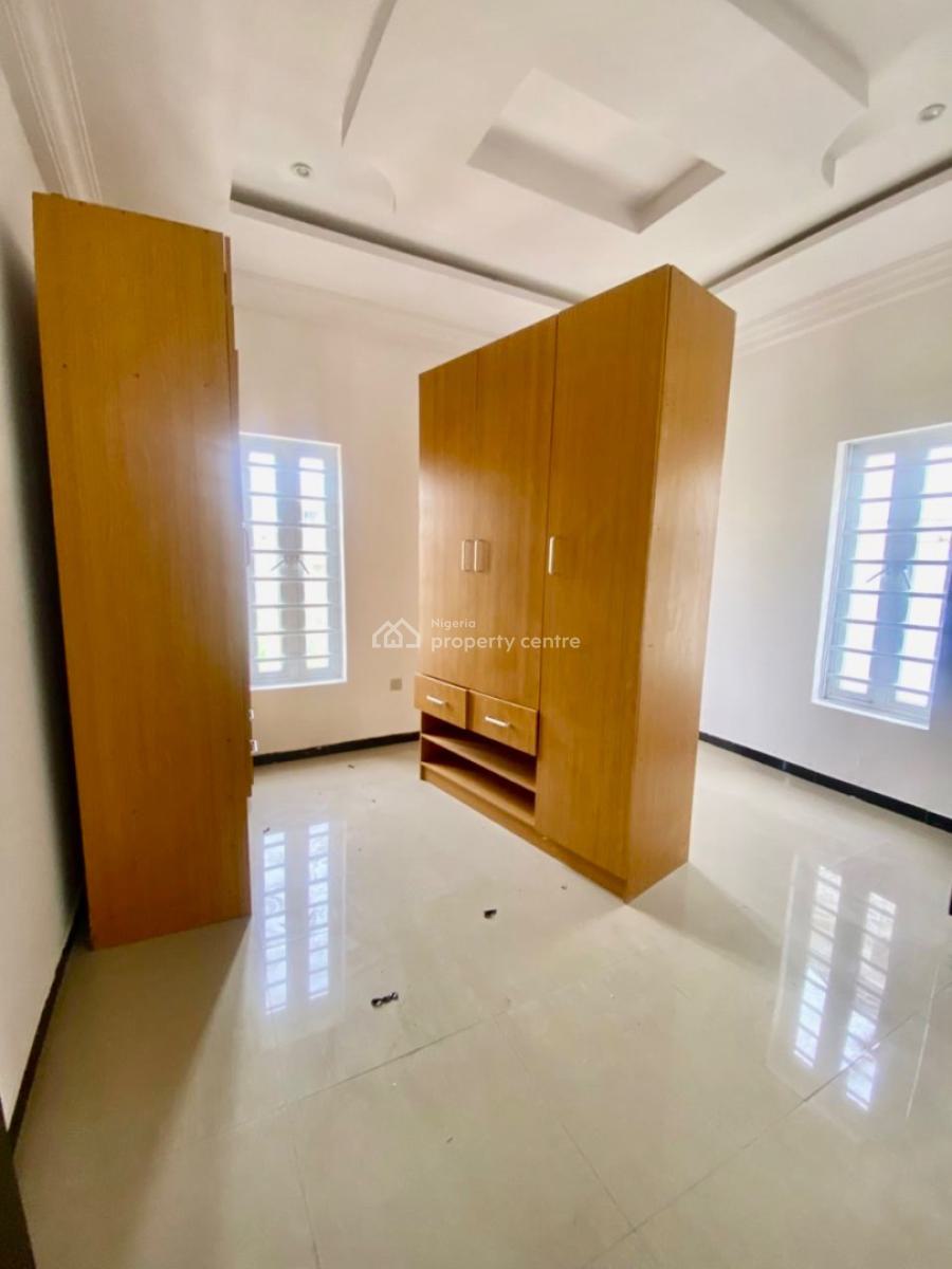 Luxury and Elegant Brand New: 4 in a Compound Upstairs, Olokonla, Ajah, Lagos, Flat / Apartment for Rent