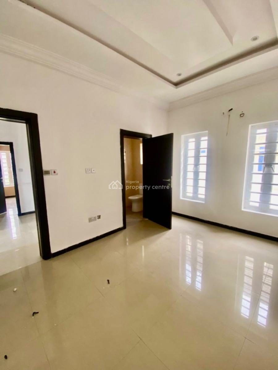 Luxury and Elegant Brand New: 4 in a Compound Upstairs, Olokonla, Ajah, Lagos, Flat / Apartment for Rent