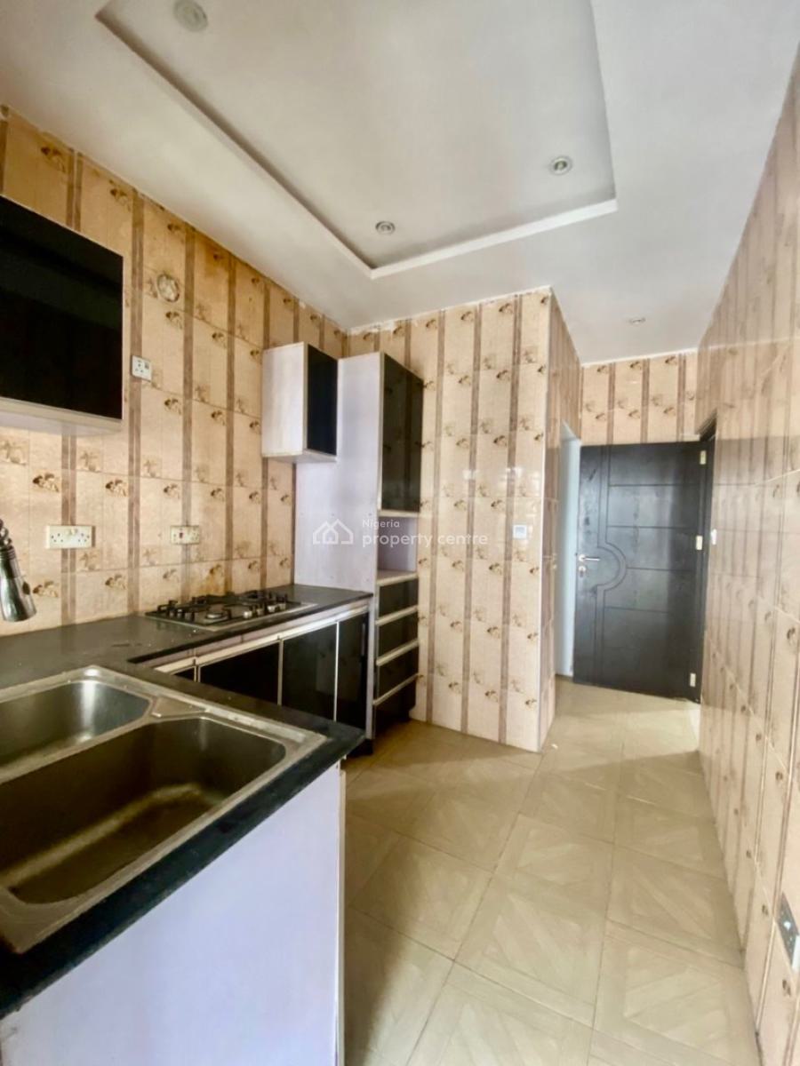 Luxury and Elegant Brand New: 4 in a Compound Upstairs, Olokonla, Ajah, Lagos, Flat / Apartment for Rent