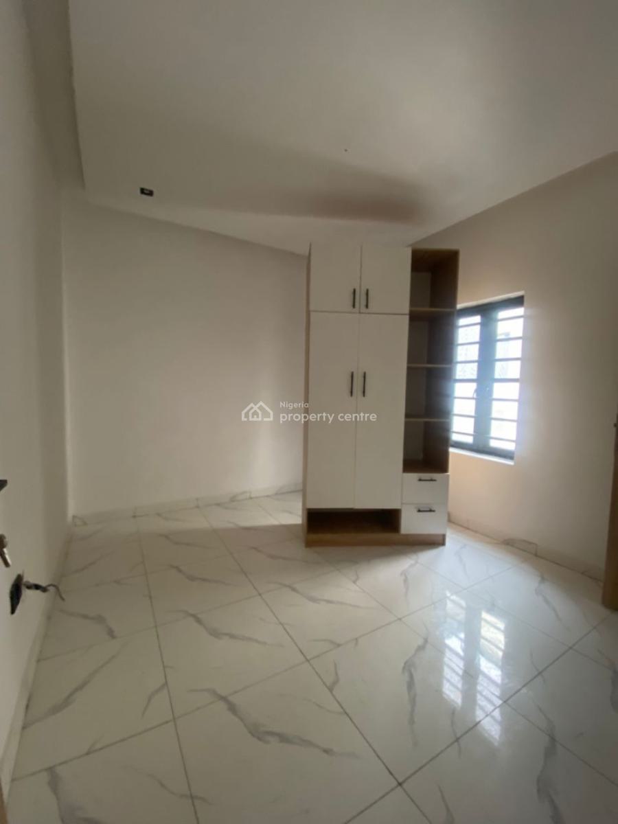 Luxury Brand New in Well Secured Estate, Behind Blenco Supermarket, Olokonla, Ajah, Lagos, Flat / Apartment for Rent