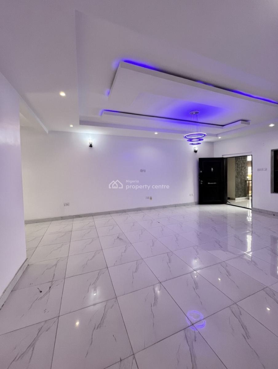 a Standard 2bedroom Flat, Before Novare Shoprite Ajah, Lekki Phase 2, Lekki, Lagos, Flat / Apartment for Rent