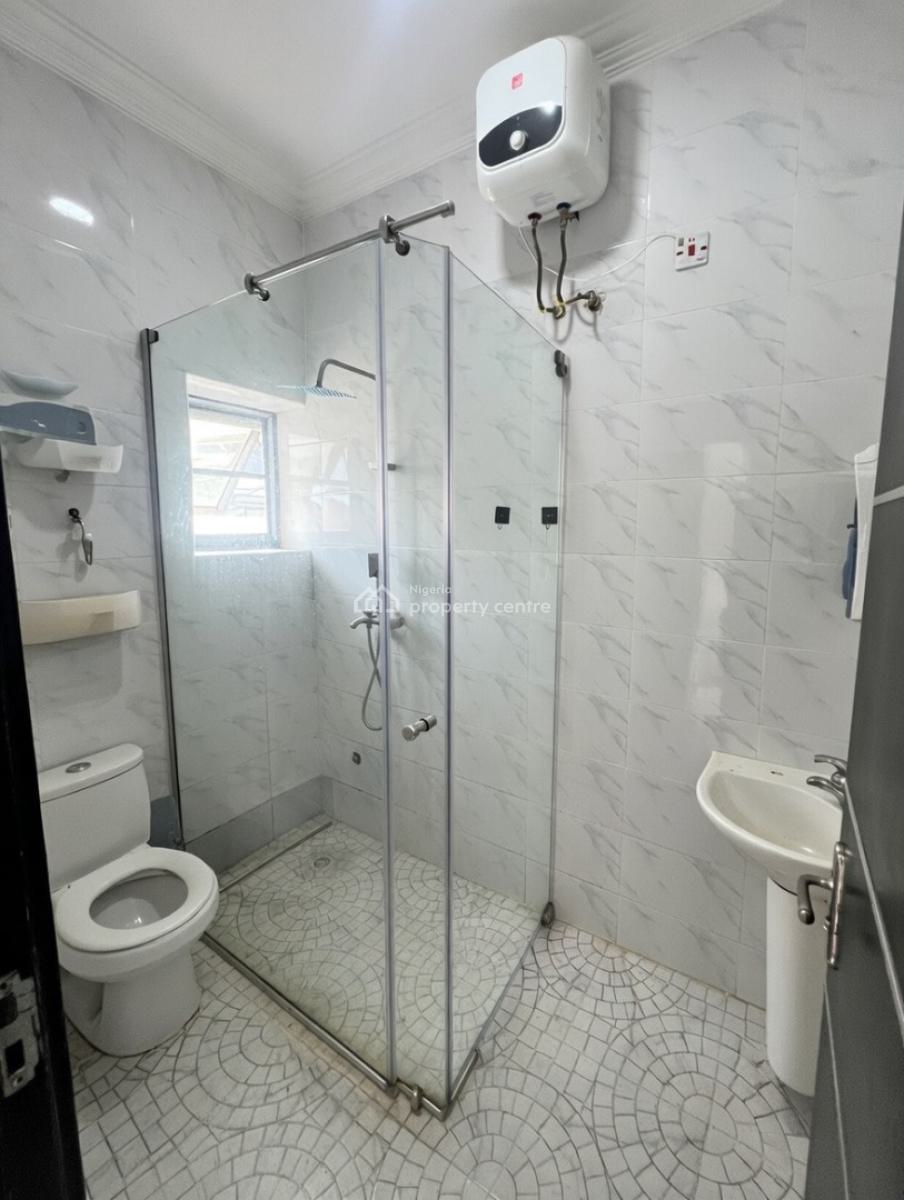 a Standard 2bedroom Flat, Before Novare Shoprite Ajah, Lekki Phase 2, Lekki, Lagos, Flat / Apartment for Rent