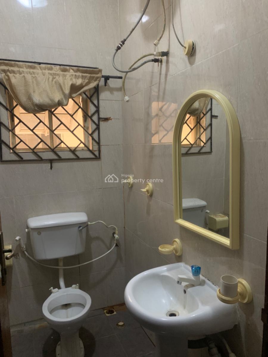 Room Is Available in a Shared Apartment, Oke Ira, Ajah, Lagos, Flat / Apartment for Rent
