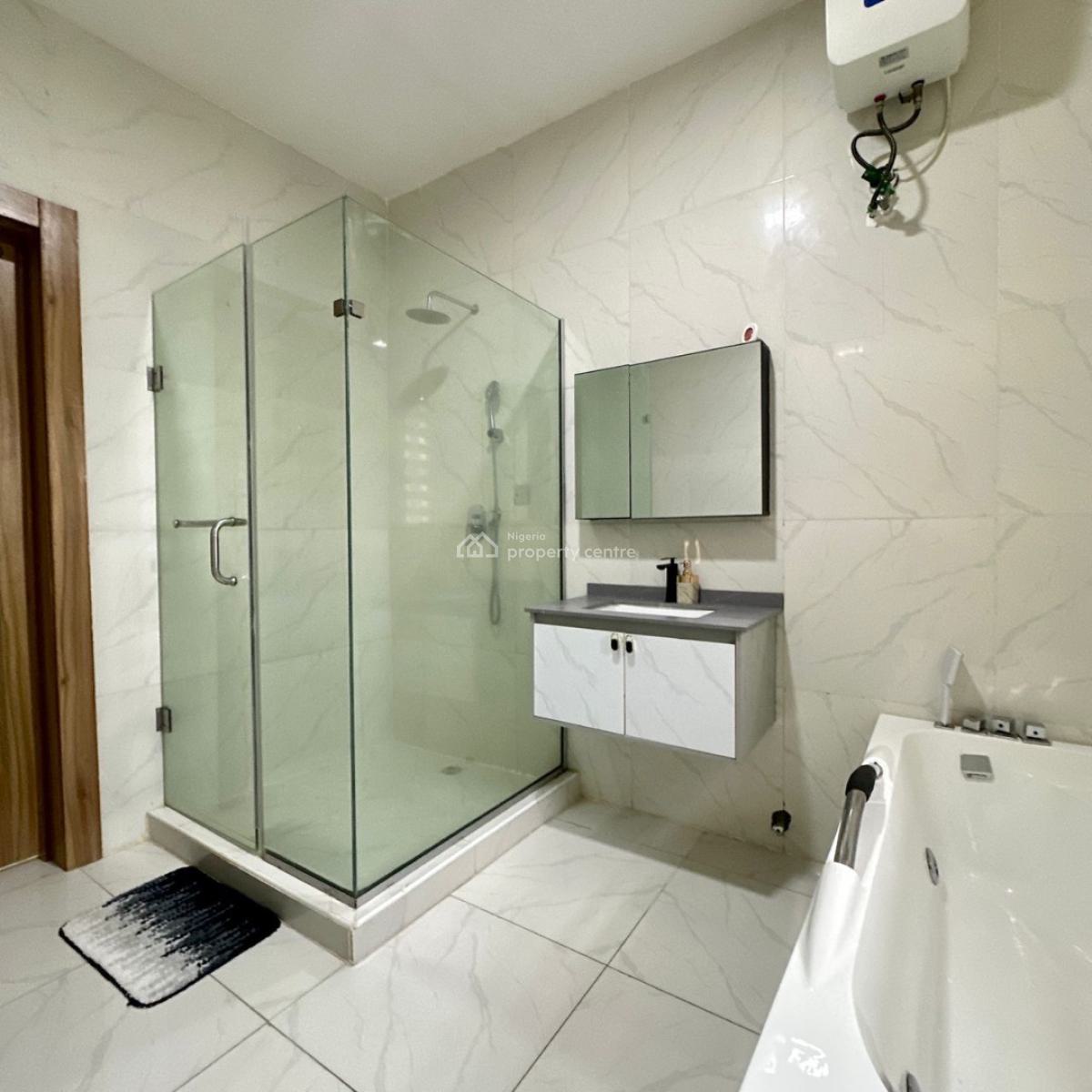 Luxury 3 Bedroom Apartment, Ologolo, Lekki, Lagos, Flat / Apartment for Rent