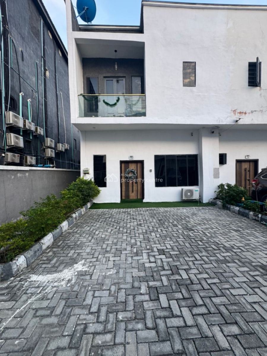 Luxury 3 Bedroom Apartment, Ologolo, Lekki, Lagos, Flat / Apartment for Rent
