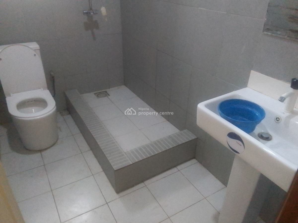 Spacious Luxury 2 Bedroom Flat with Excellent Features, Oseni Street, Ogombo, Ajah, Lagos, Flat / Apartment for Rent