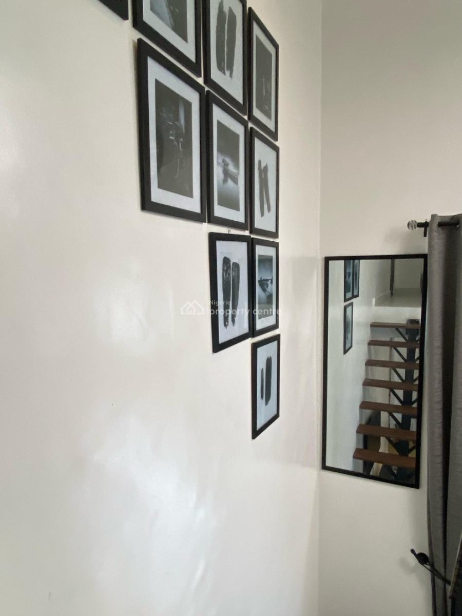 Luxury Three Bed with Snooker  Ceiling Mirror Projector and Ps5, Lekki Phase 1, Lekki, Lagos, Flat / Apartment Short Let