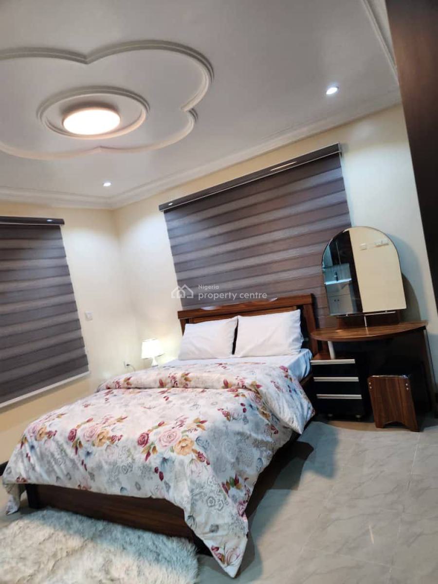 Luxury Three Bed with Snooker  Ceiling Mirror Projector and Ps5, Lekki Phase 1, Lekki, Lagos, Flat / Apartment Short Let