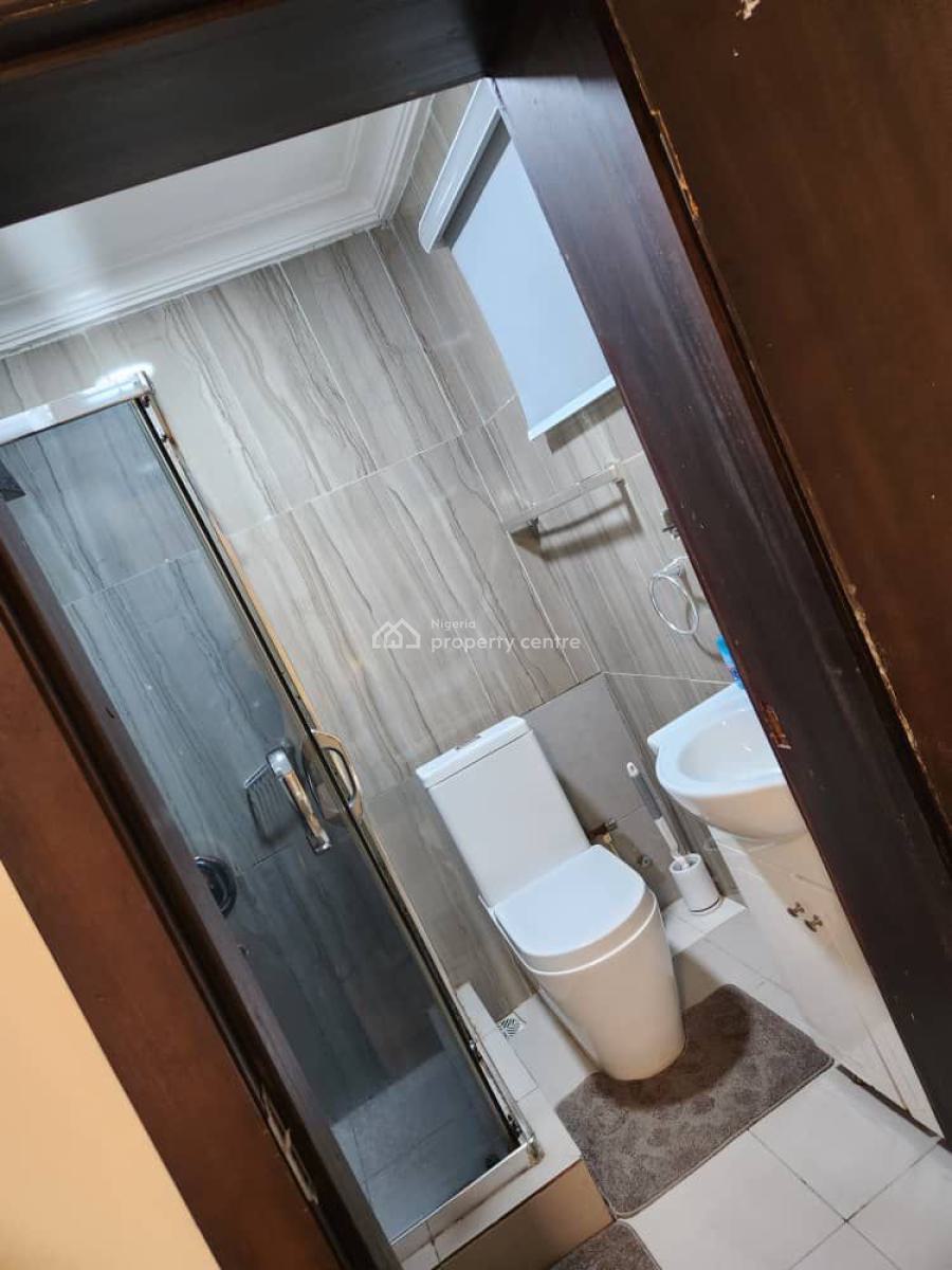 Luxury Three Bed with Snooker  Ceiling Mirror Projector and Ps5, Lekki Phase 1, Lekki, Lagos, Flat / Apartment Short Let