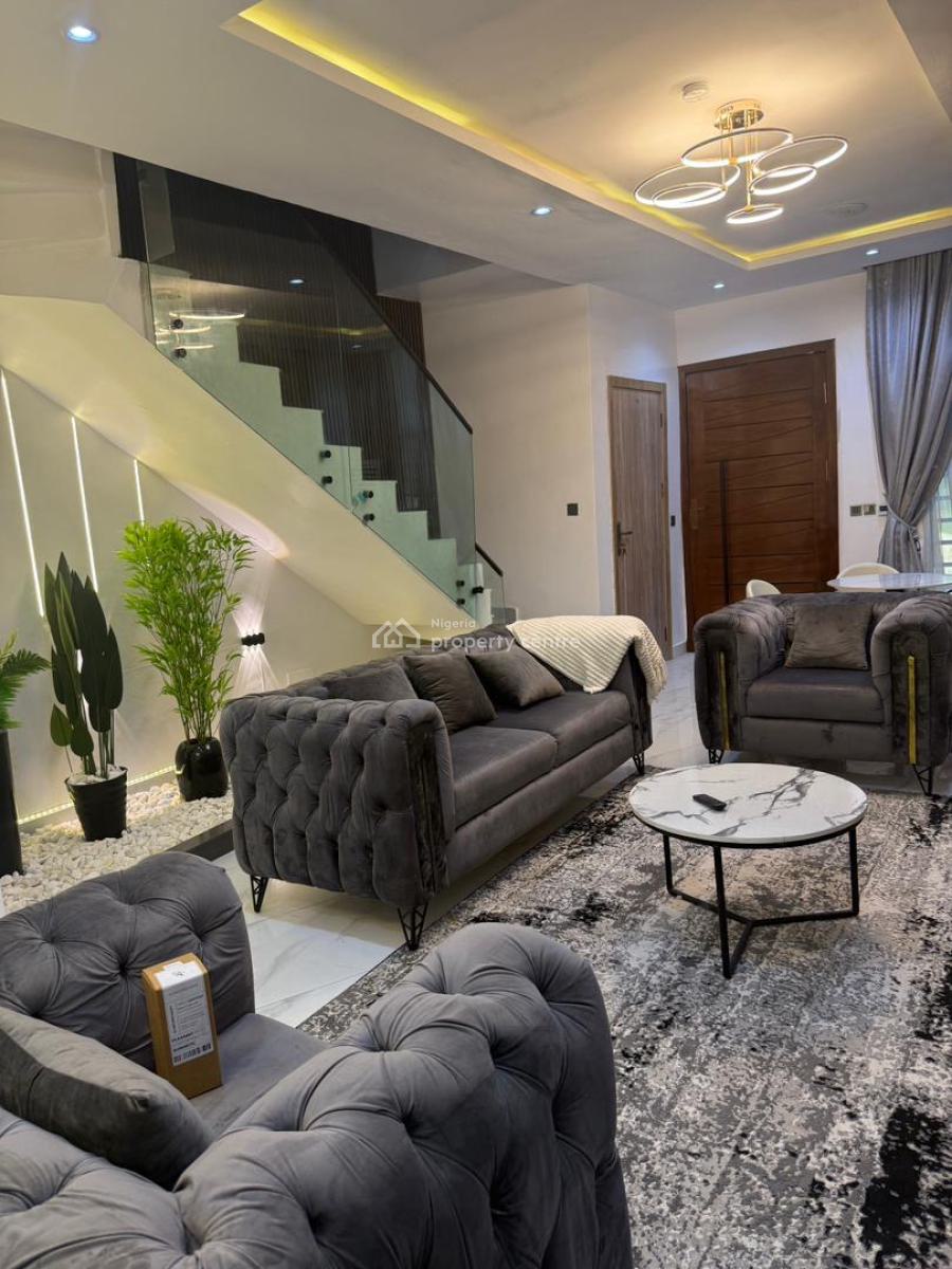 1 Units of Luxurious and Aesthetically 1 Bedroom Duplex, Lekki Phase 1, Lekki, Lagos, Flat / Apartment Short Let