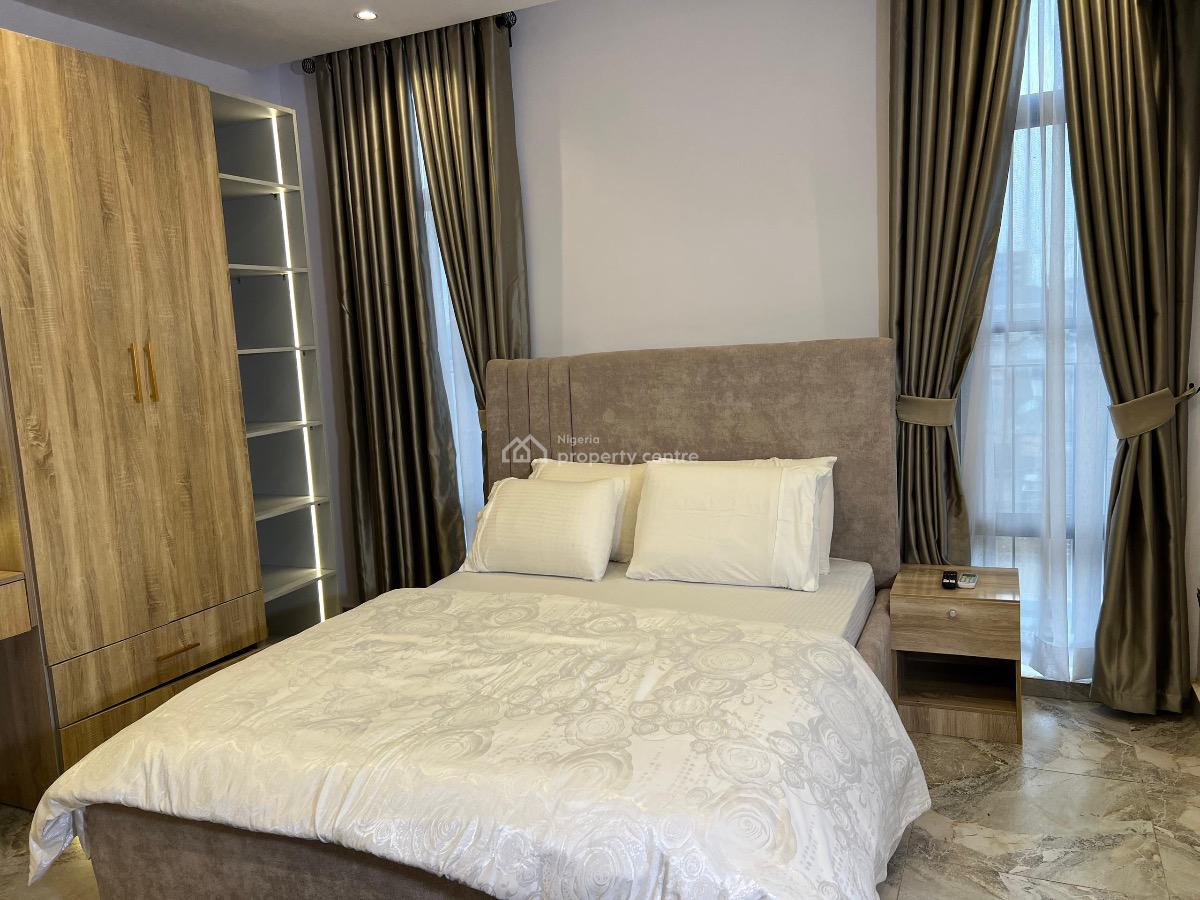 2 Bedrooms Self Compound Apartment with 2 Living Roo, Old Ikoyi, Ikoyi, Lagos, Flat / Apartment Short Let