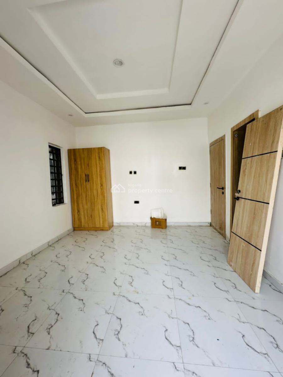 Brand New Two (2) Bedroom with Bq, Ologolo, Lekki, Lagos, Flat / Apartment for Rent