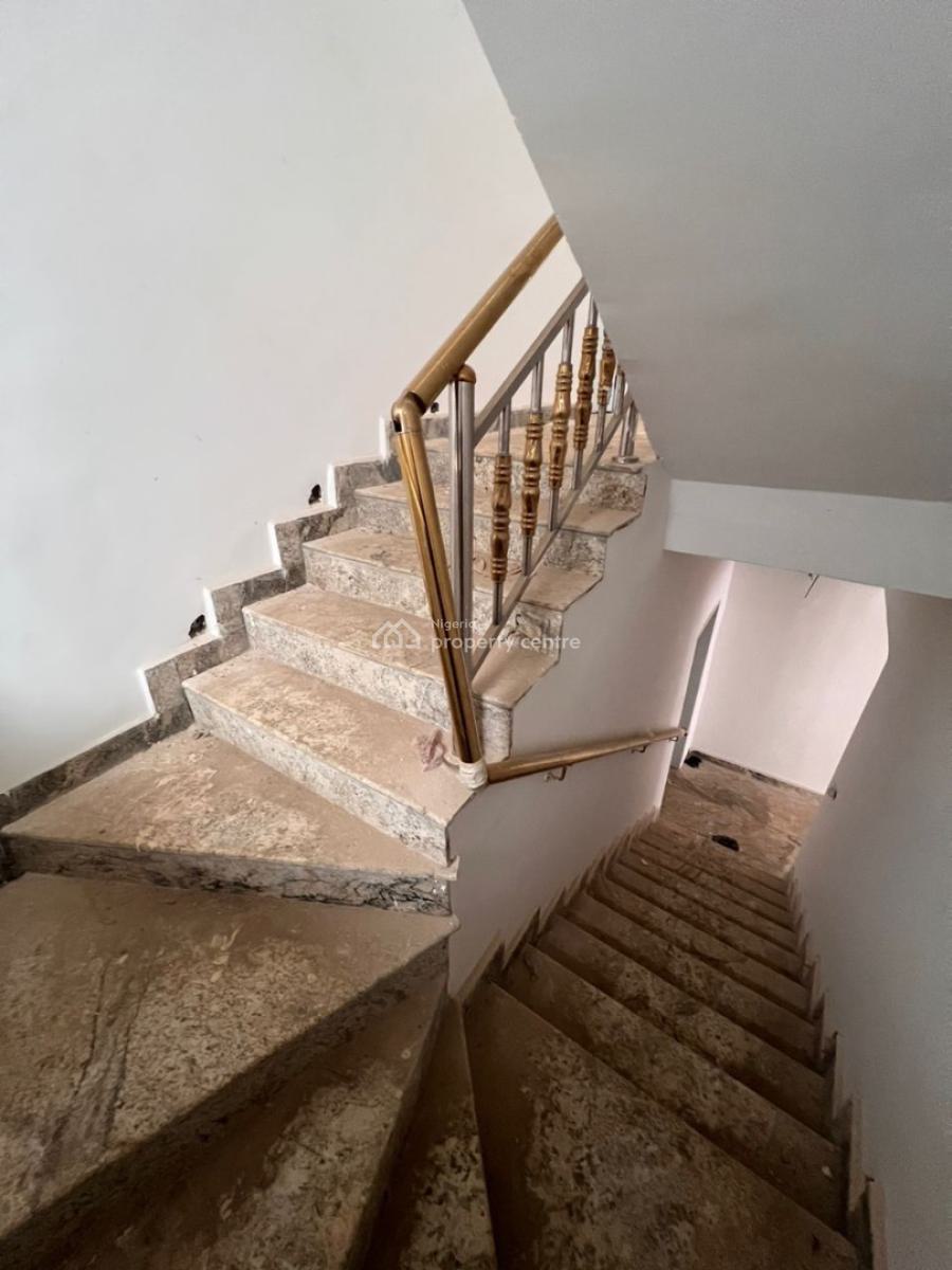 Spacious 6 Bedroom Detached Duplex with 1 Large Living Room, Guzape District, Abuja, Detached Duplex for Sale