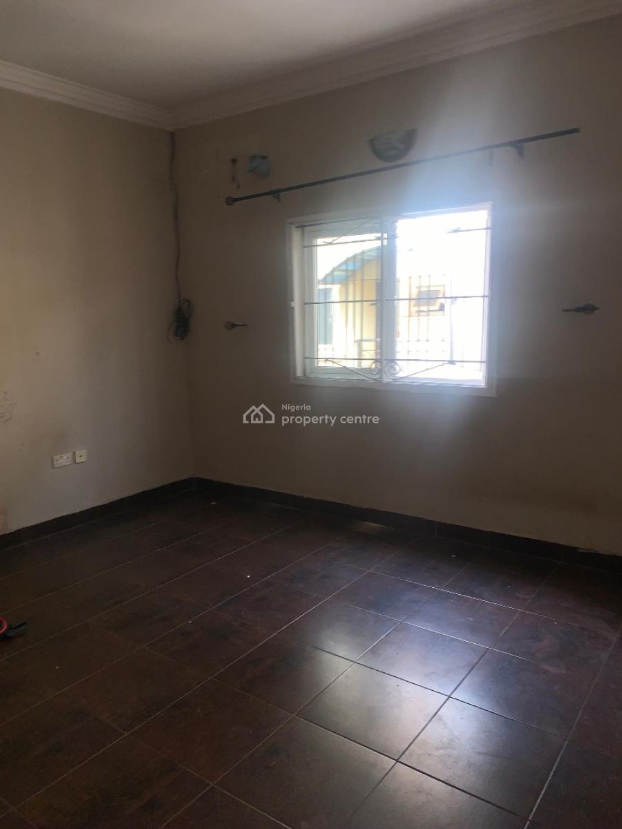 Spacious 3 Bedroom Flat, Oral Estate, Ikota, Lekki, Lagos, Flat / Apartment for Rent