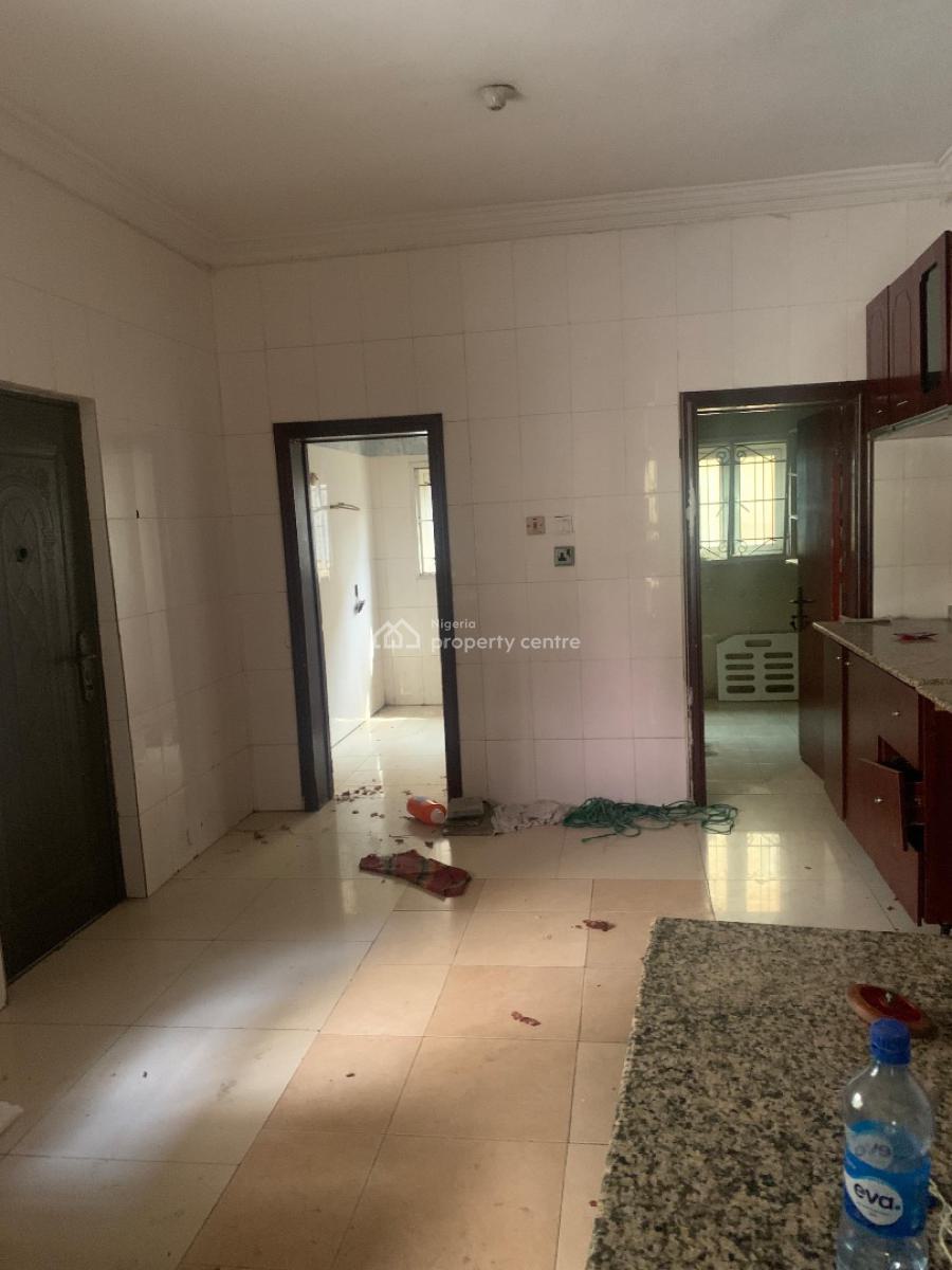 Spacious 3 Bedroom Flat, Oral Estate, Ikota, Lekki, Lagos, Flat / Apartment for Rent