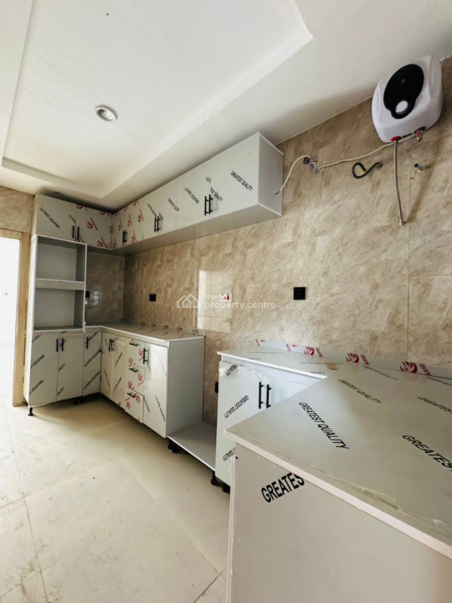 Luxury New Three (3) Bedroom Apartment, Ologol, Ologolo, Lekki, Lagos, Flat / Apartment for Rent