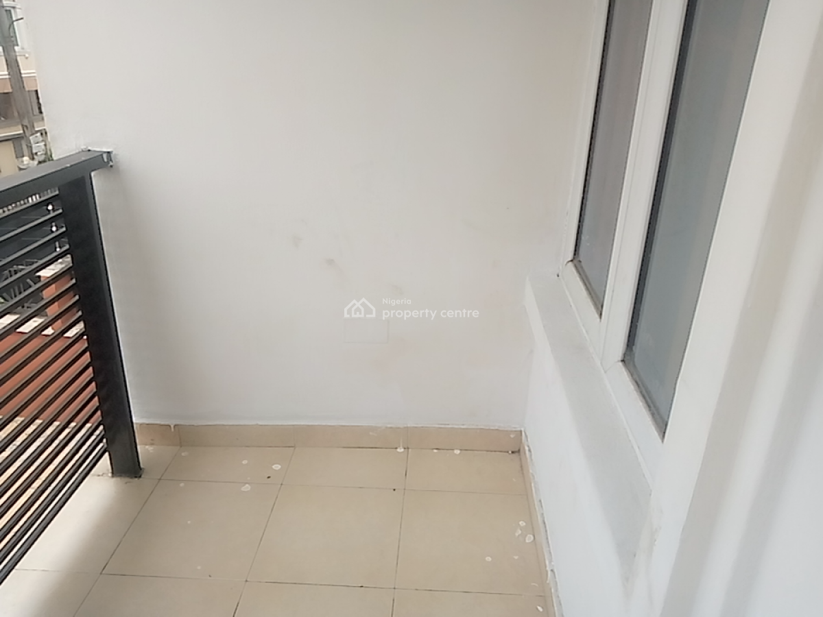 a Neatly and Massively Built 4 Bedroom Terrace, Osapa, Lekki, Lagos, Terraced Duplex for Rent