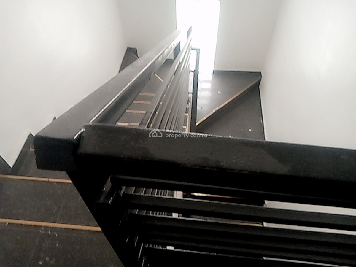 a Neatly and Massively Built 4 Bedroom Terrace, Osapa, Lekki, Lagos, Terraced Duplex for Rent