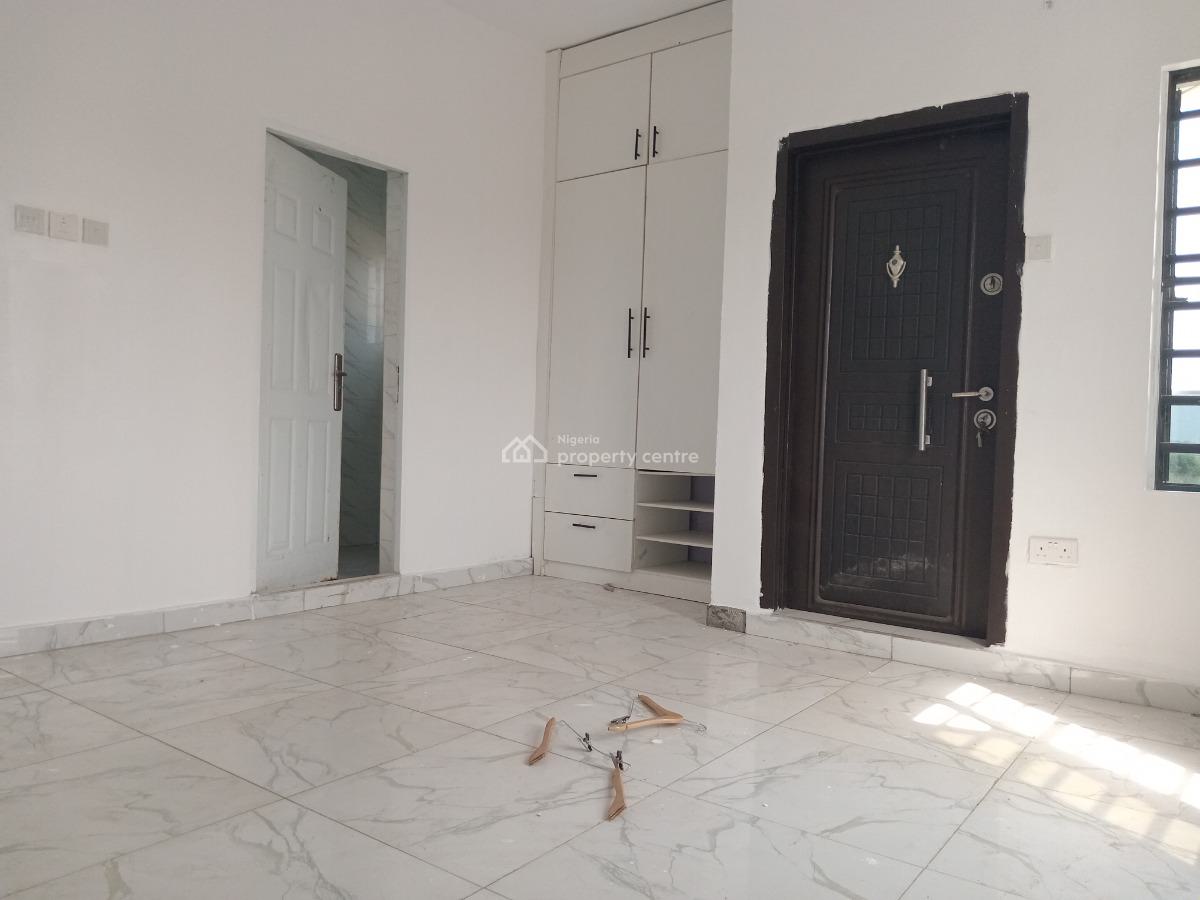 Spacious 2 Bedroom Flat Upstairs, Sangotedo, Ajah, Lagos, Flat / Apartment for Rent