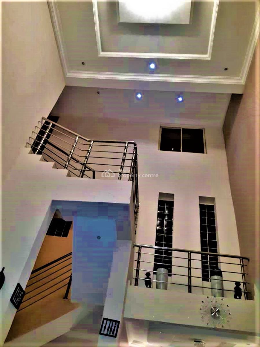 7 Bedrooms Fully Detached House, Akinwumi Estate, Mende, Maryland, Lagos, Detached Duplex for Sale
