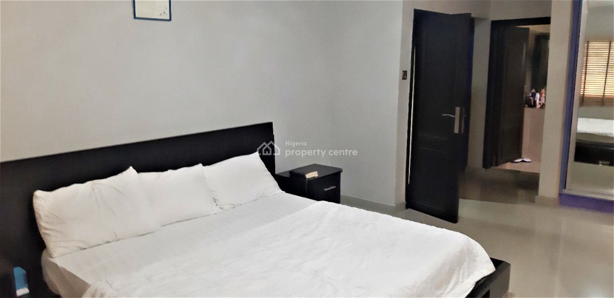 7 Bedrooms Fully Detached House, Akinwumi Estate, Mende, Maryland, Lagos, Detached Duplex for Sale