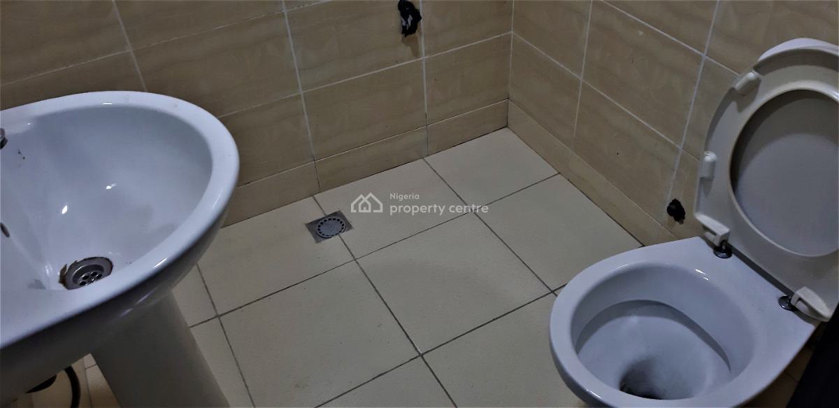 7 Bedrooms Fully Detached House, Akinwumi Estate, Mende, Maryland, Lagos, Detached Duplex for Sale