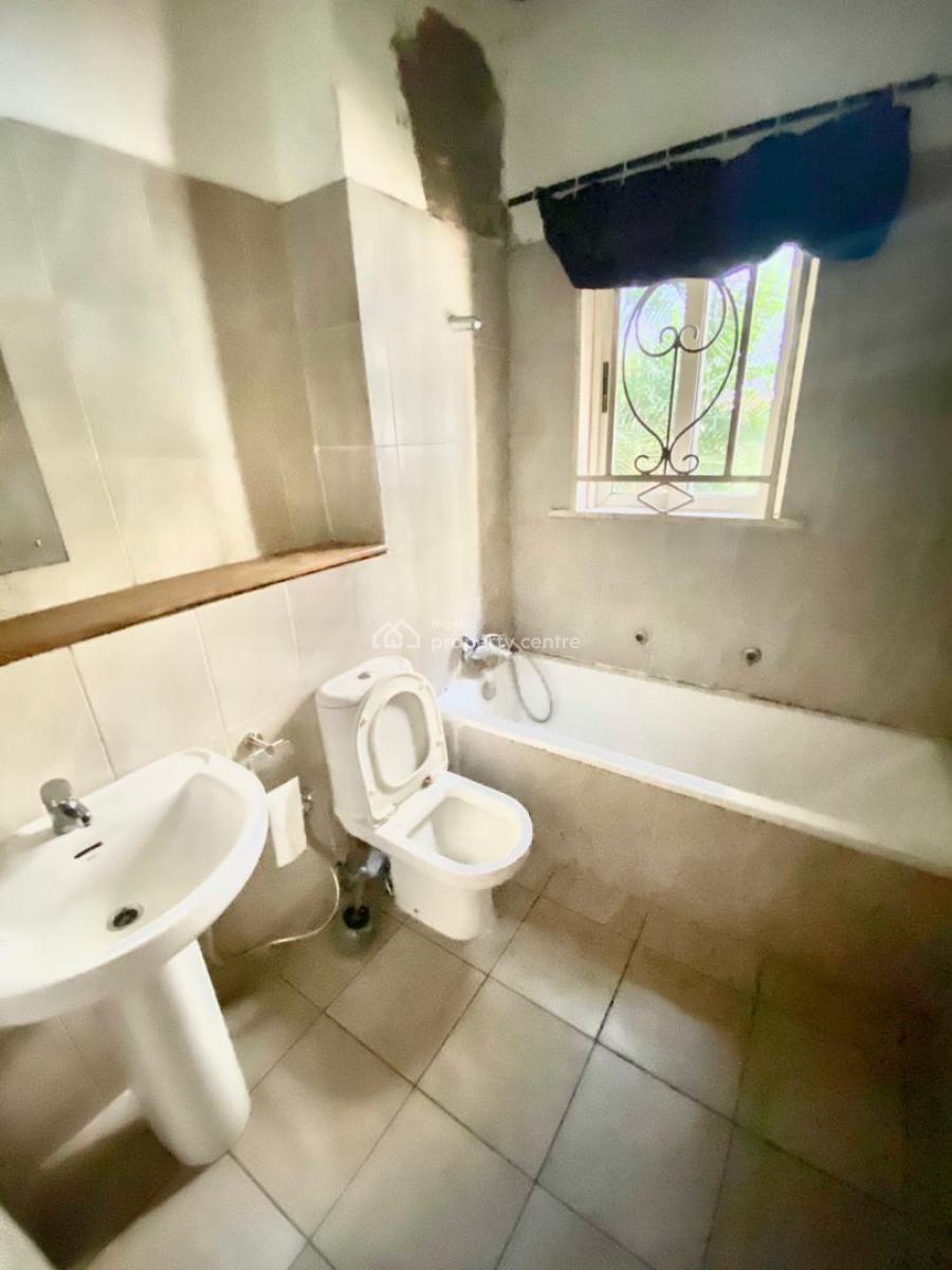 Well Maintained Fully Serviced 3 Bedroom Apartment, Oniru, Victoria Island (vi), Lagos, Flat / Apartment for Sale