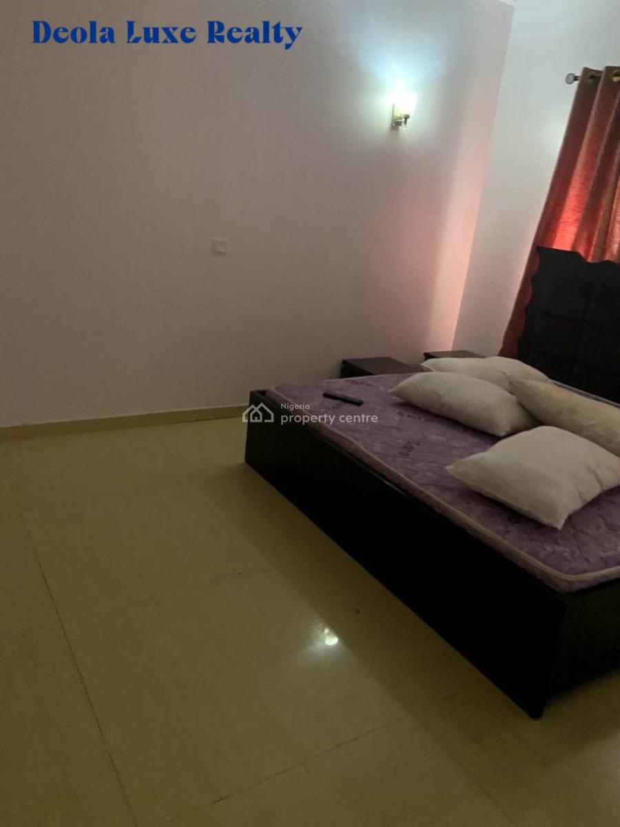 a Well Maintained 4 Bedroom Terrace with Bq, Chevyview Estate, Chevron, Lekki, Lagos, Terraced Duplex for Rent