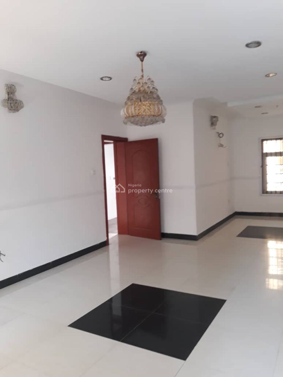 Exquisite 3 Bedroom Apartment with Bq, Chevron, Lekki Phase 2, Lekki, Lagos, Flat / Apartment for Sale