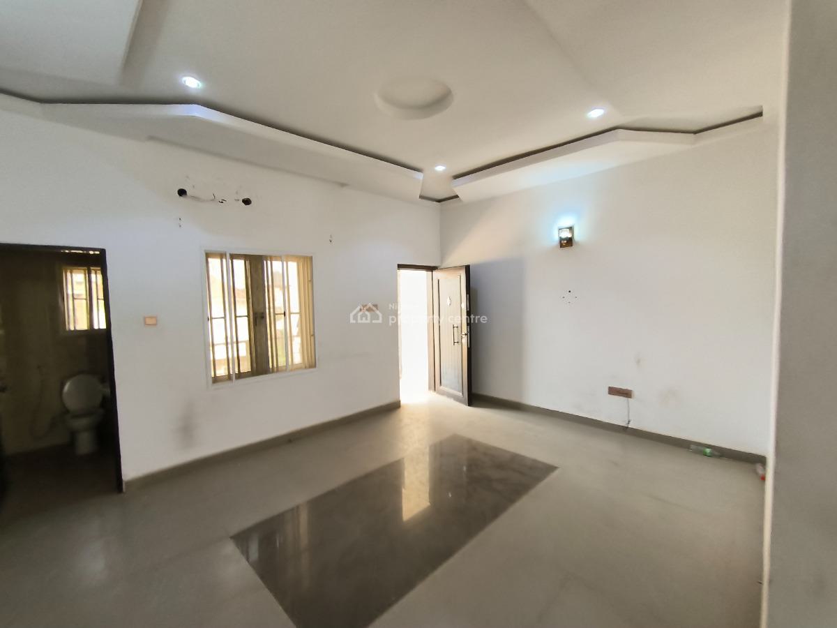 2 Bedroom Apartment, Dawaki, Gwarinpa, Abuja, Flat / Apartment for Rent