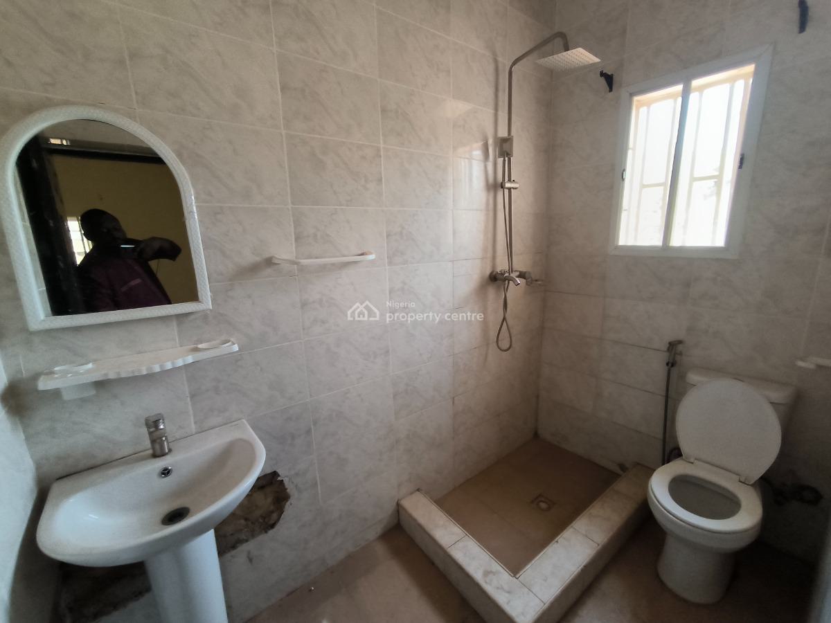 2 Bedroom Apartment, Dawaki, Gwarinpa, Abuja, Flat / Apartment for Rent