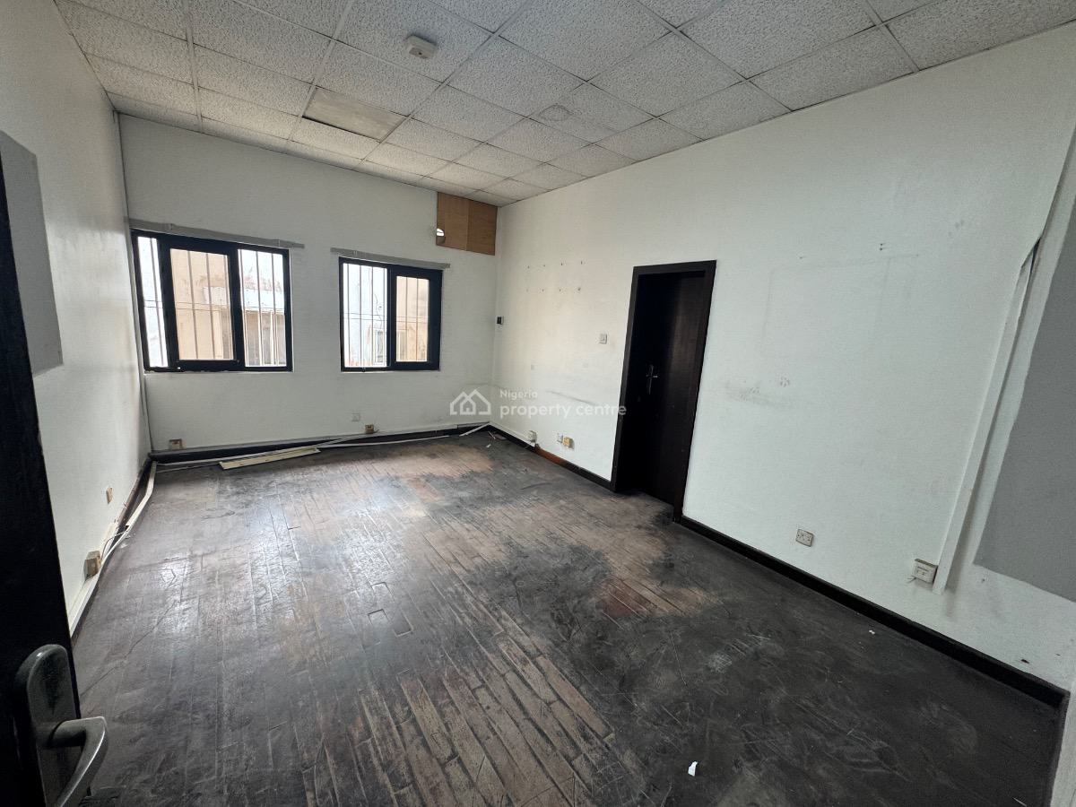 a Large 5 Bedroom Duplex for Commercial Use, Off Admiralty Way, Lekki Phase 1, Lekki, Lagos, Office Space for Rent