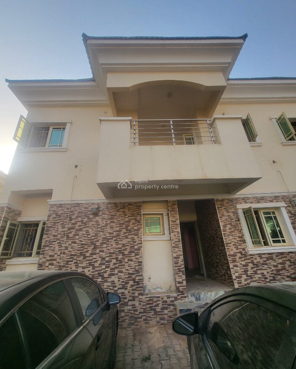 Luxurious Massive 4 Bedroom Terrace Duplex with Bq, By American International School, Durumi, Abuja, Terraced Duplex for Rent