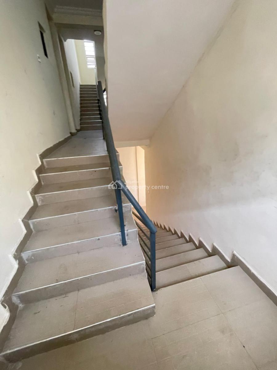 Clean 2 Bedroom Apartment in a Secured Estate, Ikota, Lekki, Lagos, Flat / Apartment for Rent