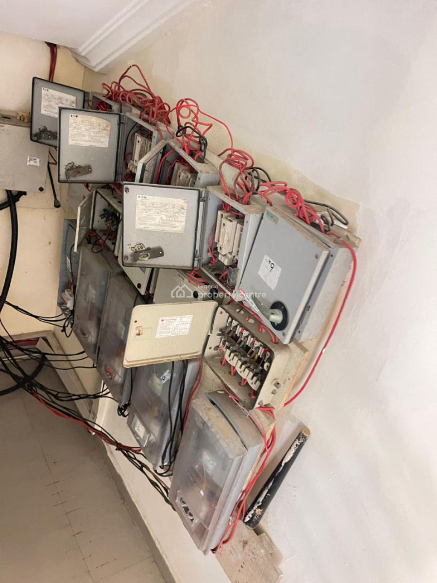 Clean 2 Bedroom Apartment in a Secured Estate, Ikota, Lekki, Lagos, Flat / Apartment for Rent