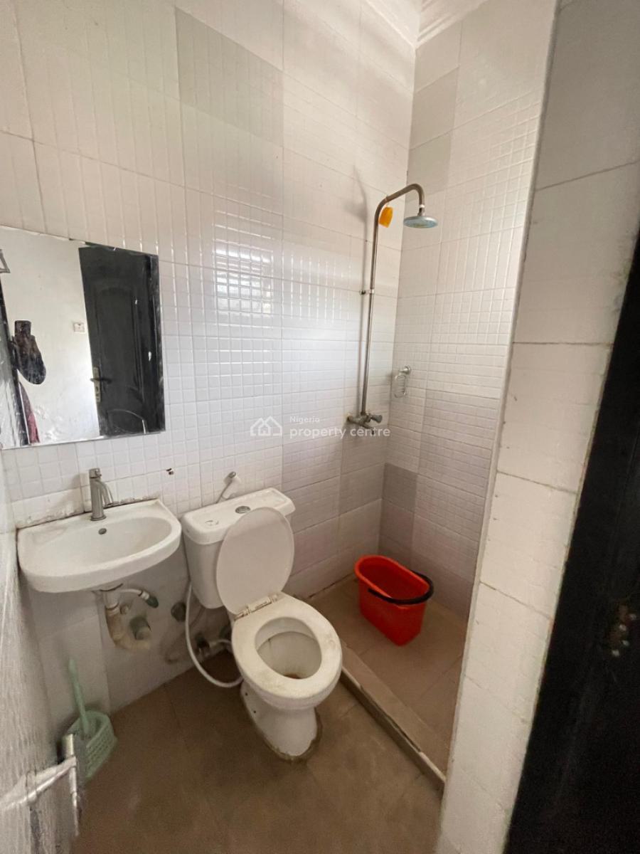 Clean 2 Bedroom Apartment in a Secured Estate, Ikota, Lekki, Lagos, Flat / Apartment for Rent