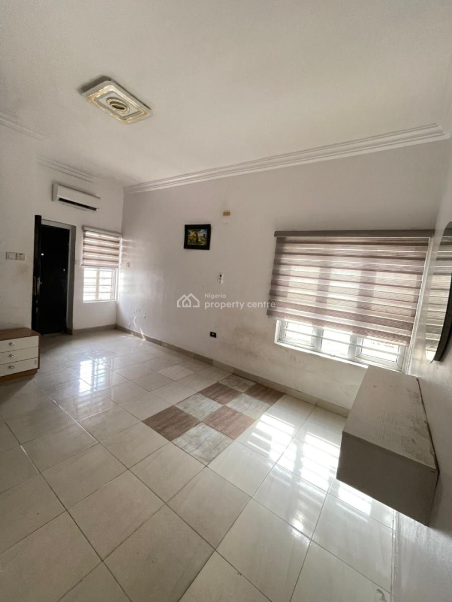 Clean 2 Bedroom Apartment in a Secured Estate, Ikota, Lekki, Lagos, Flat / Apartment for Rent