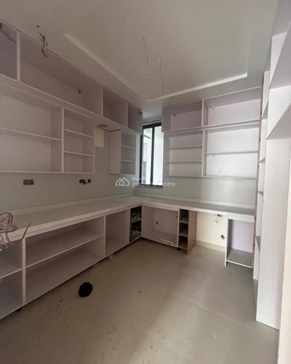 Lovely 2 Bedroom Apartment with Bq, Ikate, Lekki, Lagos, Block of Flats for Sale