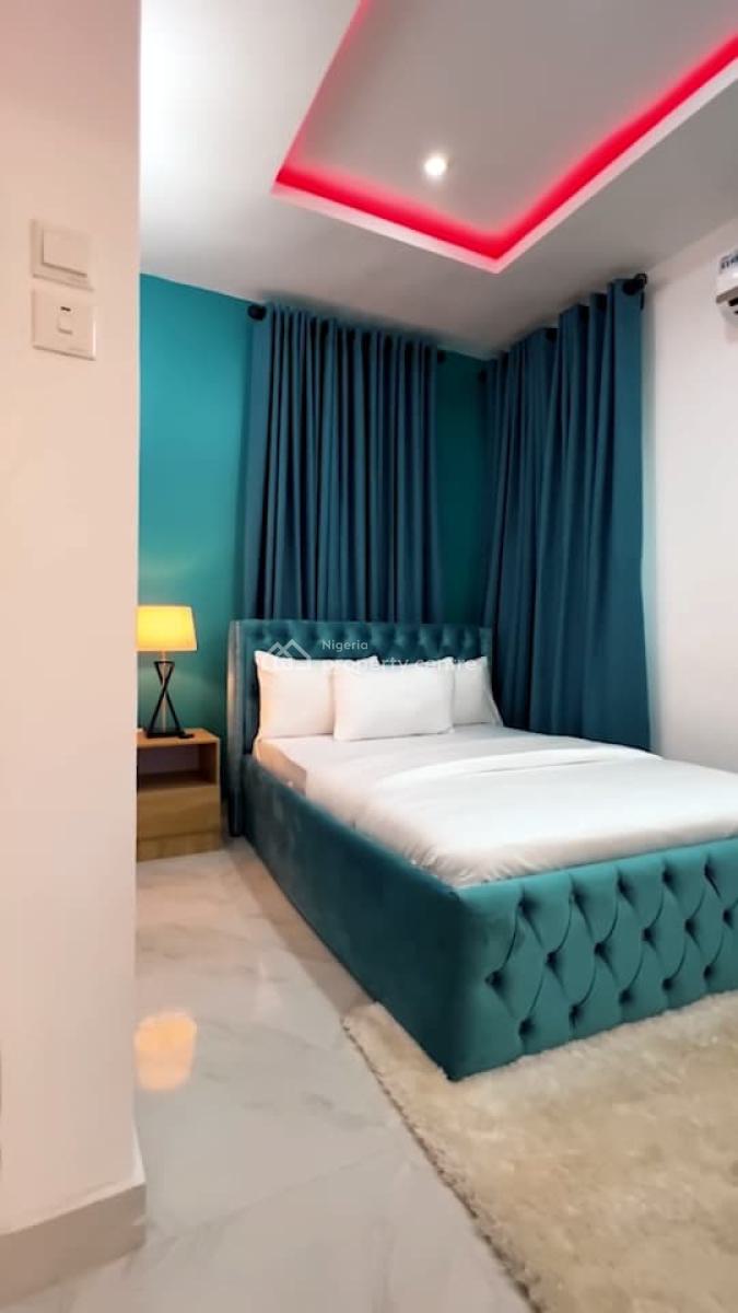 Beautiful 3 Bedrooms Furnished Apartments, Lekki Phase 1, Lekki, Lagos, Flat / Apartment for Rent