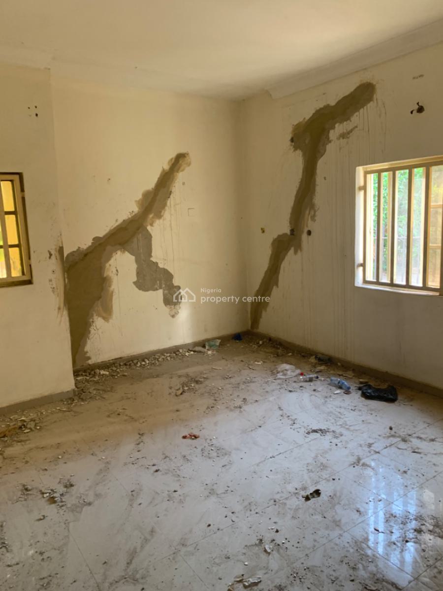 3 Bedroom Flat on The Ground Floor, Gaduwa, Abuja, Flat / Apartment for Rent