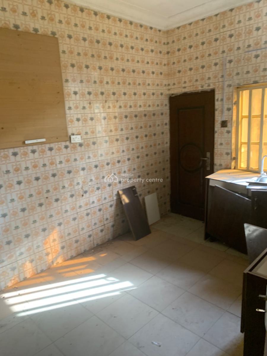 3 Bedroom Flat on The Ground Floor, Gaduwa, Abuja, Flat / Apartment for Rent