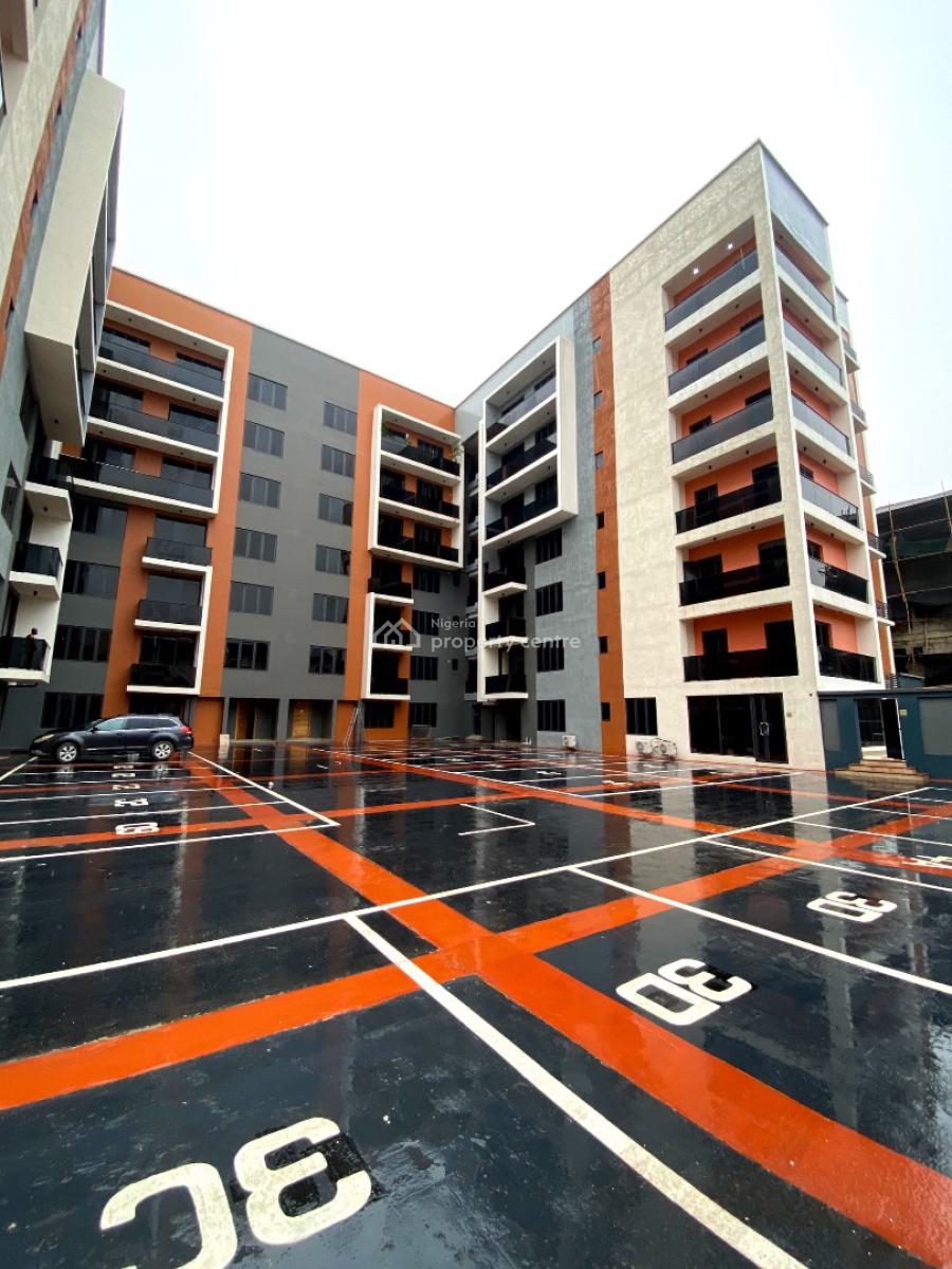 Lovely 3 Bedroom Apartment with Bq in a Secure Estate, Lekki Phase 1, Lekki, Lagos, Flat / Apartment for Rent
