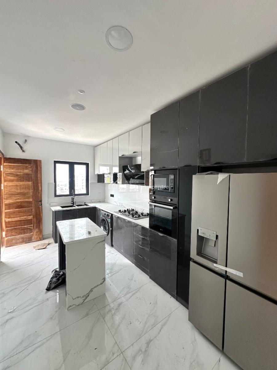 2 Bedroom Apartment with Bq, Lekki Phase 1, Lekki, Lagos, Flat / Apartment for Sale