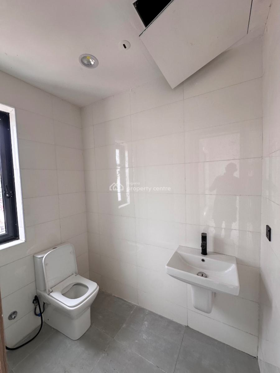 2 Bedroom Apartment with Bq, Lekki Phase 1, Lekki, Lagos, Flat / Apartment for Sale